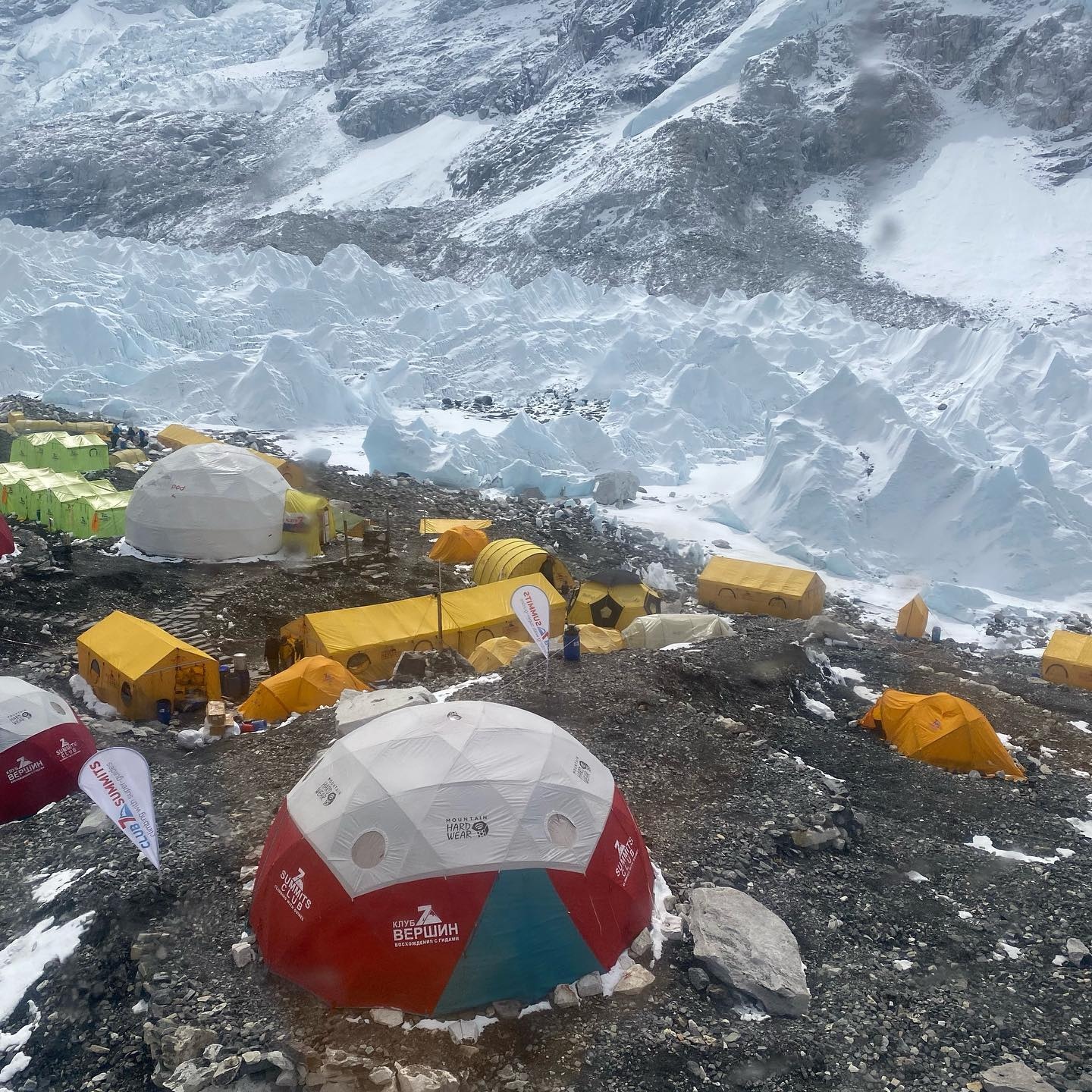 Советская экспедиция на эверест. Базовый лагерь Эвереста 7 вершин. Эверест базовый лагерь 2021. Непал базовый лагерь Эвереста. Базовый лагерь ама Даблам.