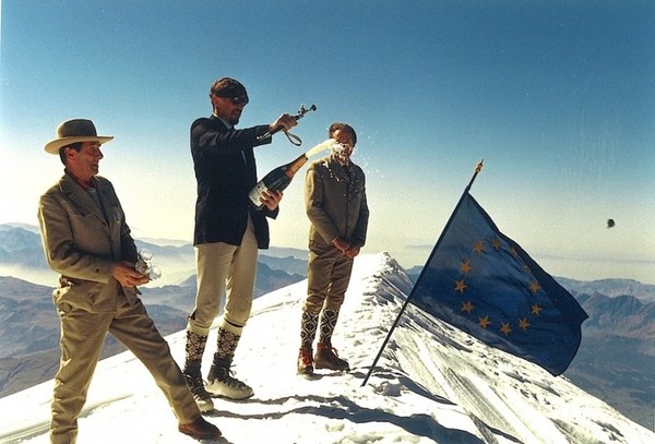 ��������, �������������� ��������, ���� 1051