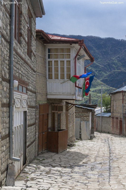 �����������, ���� 103