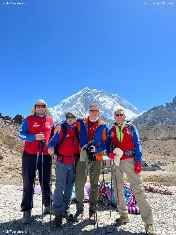  2022.  "  " . ,  113