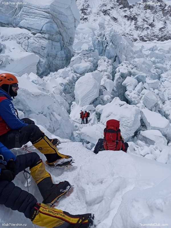  2022.  "  " . ,  123