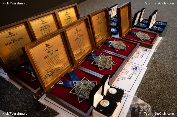  ,  2022 .    "  ",  11