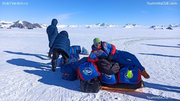  2022 - 2023.  -4,   ,  12