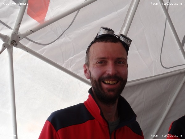 ������� 2011, ���� 72