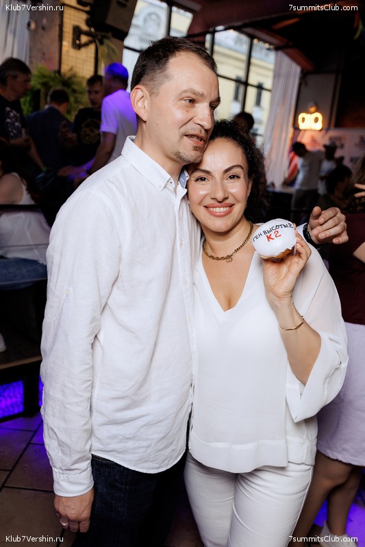   7    8000. 8  2023 .  ,  401