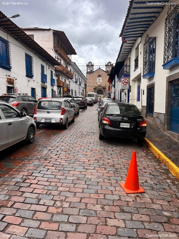  2025   - .   -  ,  40