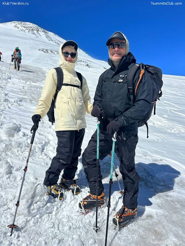 �������. ������ 2025 ����, ���� 372